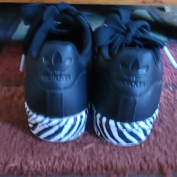 ADIDAS Zebra Pattern Sneakers - Picture 5 of 7
